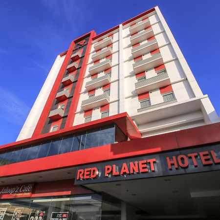 Red Planet Davao - Multiple Use Hotel Buitenkant foto